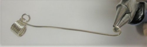 Judy Larson's Make Simple Wire Slide Bails - , Findings & Components, Toggles & Clasps, Earwire & Headpin, Coiling, Coiling Wire, Wire Coiling, Use the tips of a round nose pliers